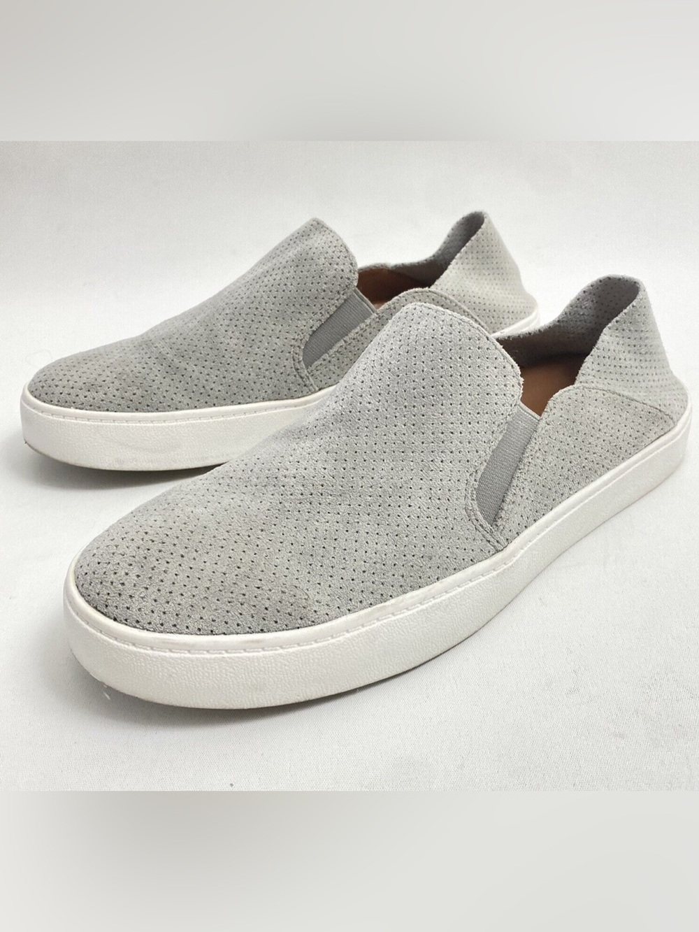 Steve Madden Light Gray Slip-On Loafers